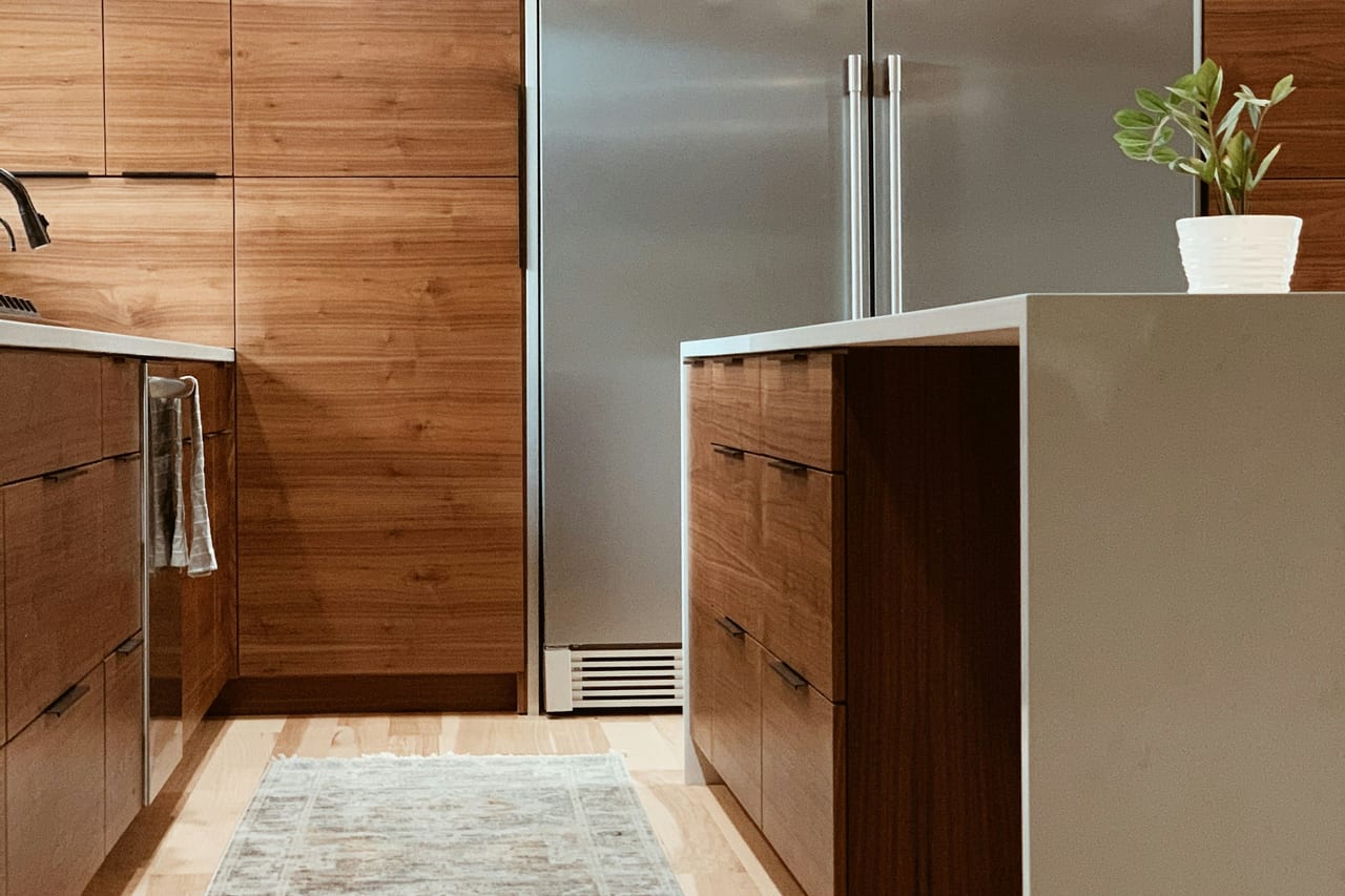 Kitchen renewal: licensed spatial reference, not a completed commission