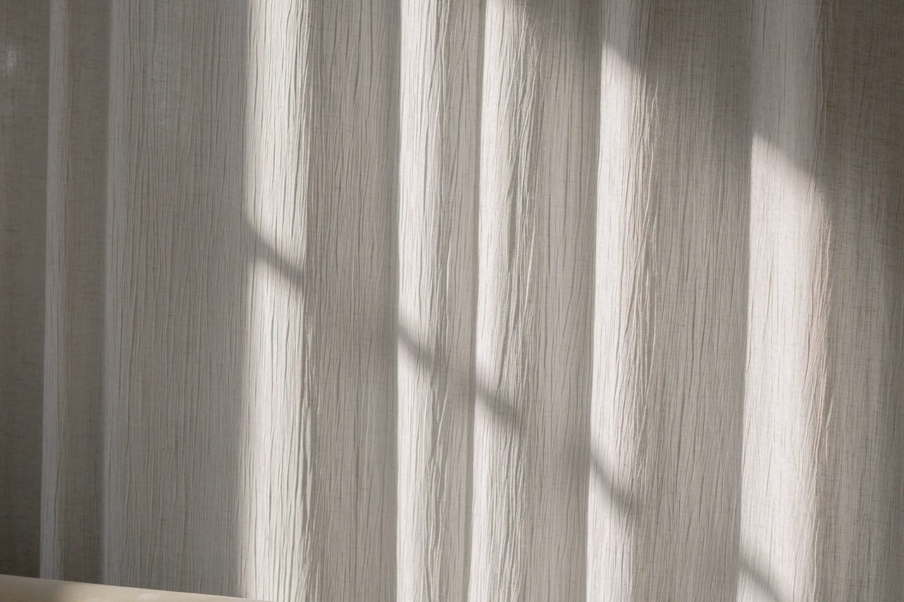 Light reference — side light makes depth legible. Independent licensed reference.